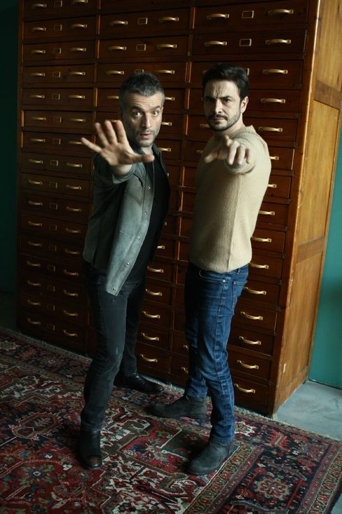 Ailecek Şaşkınız filmi Ahmet Kural ve Murat Cemcir'in yeni numarası 7