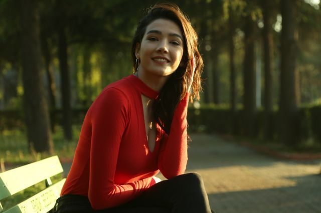 Söz dizisinin Bahar'ı Aybüke Pusat: Sette yaşanan sette kalır! 7