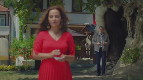 Zeynep Gülmez, Osman Sınav'ın Yalaza dizisine katıldı 7