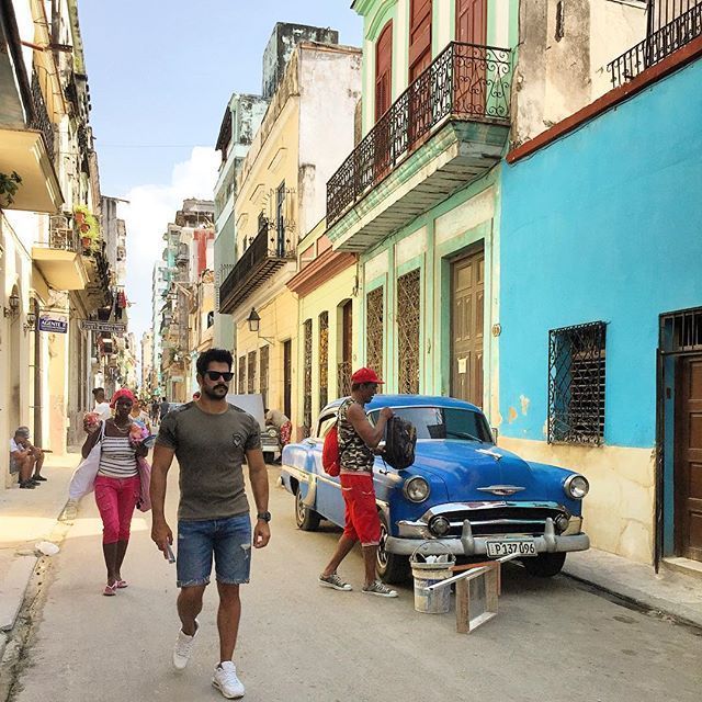 Fahriye Evcen ve Burak Özçivit çifti uzun bir tatile çıktı. İkili Küba'dan sonra bakın nereye gitti? 7