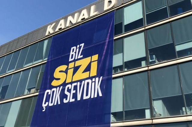 Kanal D çalışanlarının Aydın Doğan'a pankartlı vedası! 7