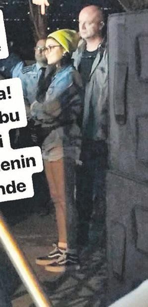 Hande Erçel ile Murat Dalkılıç sizce de çok uyumlu bir çift olmadı mı? 9