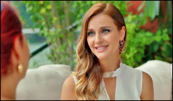 İrem Helvacıoğlu'nun, Güneşin Kızları ve No:309'daki o hallerini hatırlıyor musunuz? 10