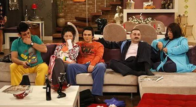 Türk Malı dizisinden ne çektin be Show TV! 7