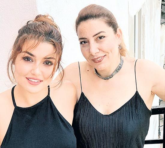 Polemiklerin ortasında kalan Hande Erçel'i derinden sarsan gelişme! 7