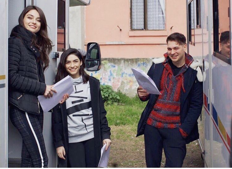 Çağatay Ulusoy'un Netflix dizisine büyük şok! Yayın tarihi ertelendi! 7