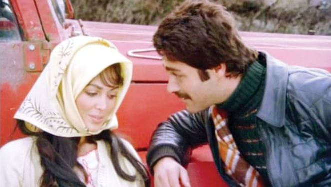 40 yıl sonra Selvi Boylum Al Yazmalım itirafı! Türkan Şoray, az kalsın filmin kaderini değiştiriyormuş! 9