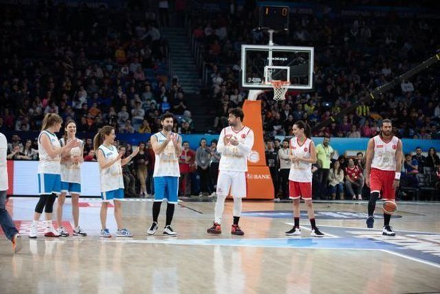 Alina Boz ve Can Yaman hünerlerini basketbol sahasında sergiledi! 7