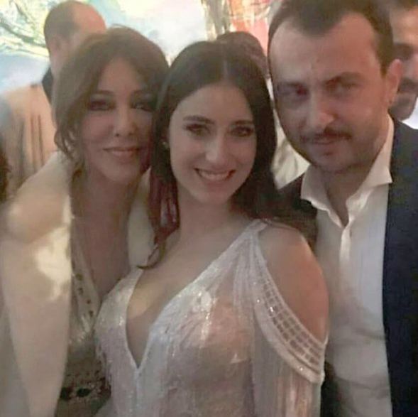 Hazal Kaya ve Ali Atay'ın düğününe ünlü akını... Kimler yoktu ki? 21