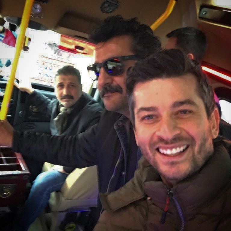 Celil Nalçakan, Cem Davran'ı da alıp Kadıköy'e minibüsle gitti, ortaya bu ilginç foto çıktı! 7