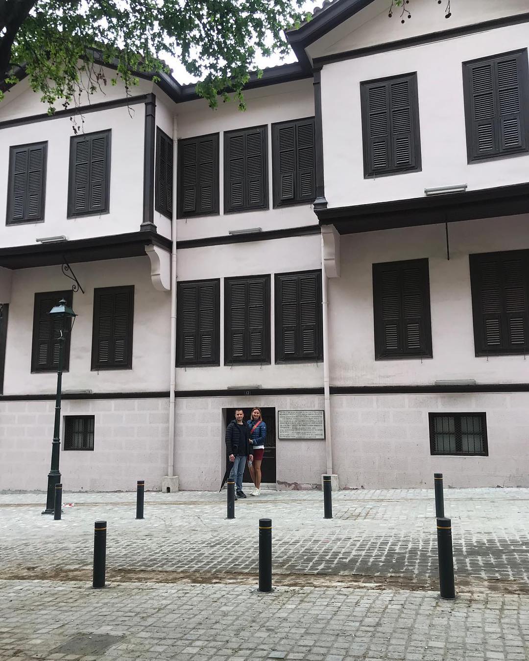 Pınar Altuğ ve Yağmur Atacan çifti ulu önder Atatürk'ün doğduğu evi ziyaret etti 7