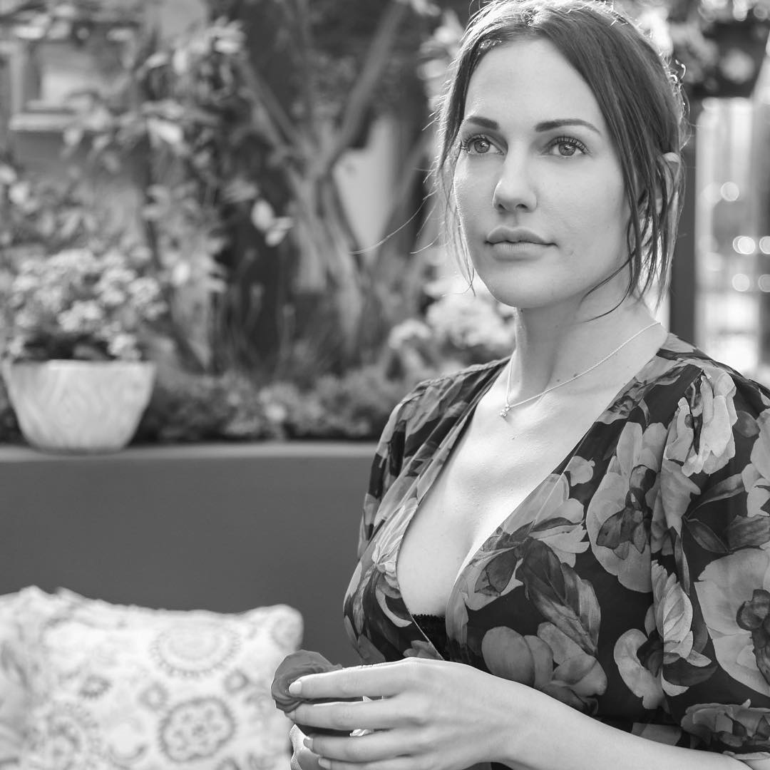 Meryem Uzerli'nin sosyal medya paylaşımlarında dikkat çeken ayrıntı! 7