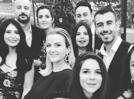Sen Anlat Karadeniz'in yıldızı İrem Helvacıoğlu, düğünde güzelliğiyle göz kamaştırdı 9