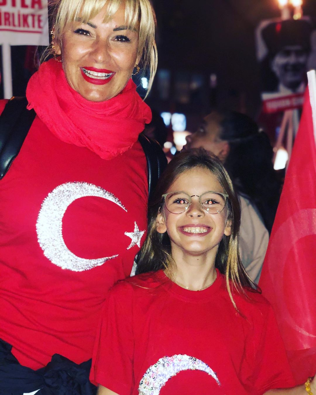 Pınar Altuğ, kızı Su Atacan ile birlikte Cumhuriyet kutlamasında! 7