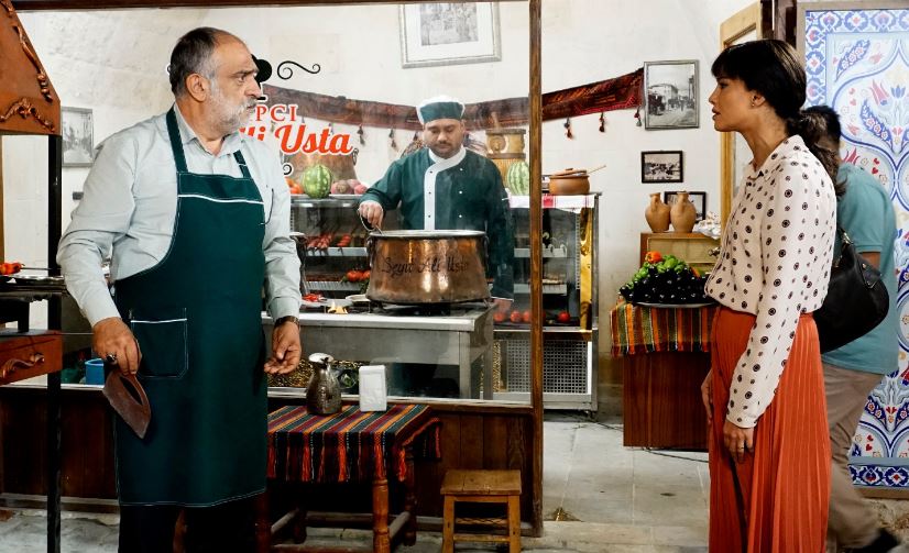 Benim Adım Melek 6. yeni bölümde Melek'e gelen mesaj her şeyi alt üst ediyor 9