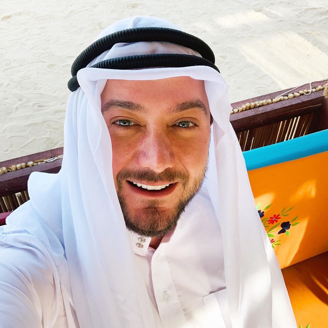 Onur Büyüktopçu, Arap kıyafetleri giydi ve Katar'ı keşfetti! 7