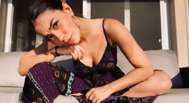 Demet Özdemir dişiliğini sergiledi, hayranlarını mest etti! 8