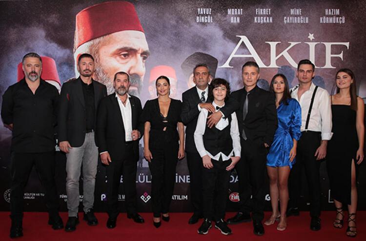 Yavuz Bingöl 'ün eleştiri oklarının hedefi olduğu 'Akif' filminin galası yapıldı! 5