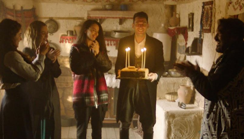 Aziz dizi setinde Murat Yıldırım'a sürpriz kutlama! 7