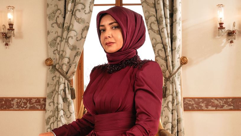 Kızılcık Şerbeti dizisinde Sibel Taşçıoğlu'nun yeni imajını gören şok! Bir Zamanlar Çukurova'nın Şermin'ini tanıyamazsınız! 8