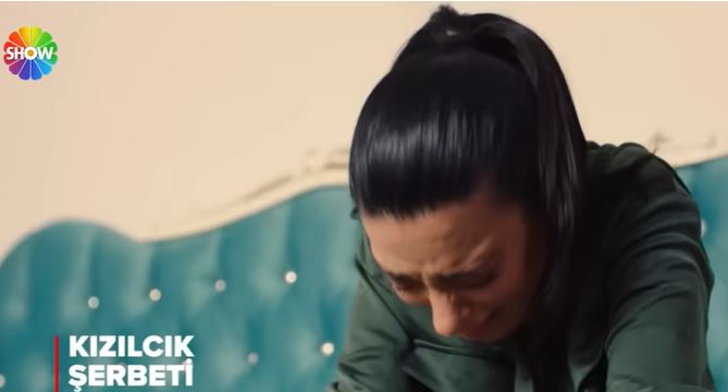 Kızılcık Şerbeti dizisinde izleyici önce Nursema'ya gıcık oldu, şimdi onun için gözyaşı döküyor! 7