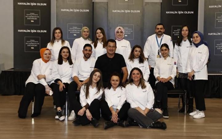 Acunmedya Akademi'nin 4. ve 5. dönem mezuniyet töreni yapıldı 7 Acunmedya Akademi'nin 4. ve 5. dönem mezuniyet töreni yapıldı 7