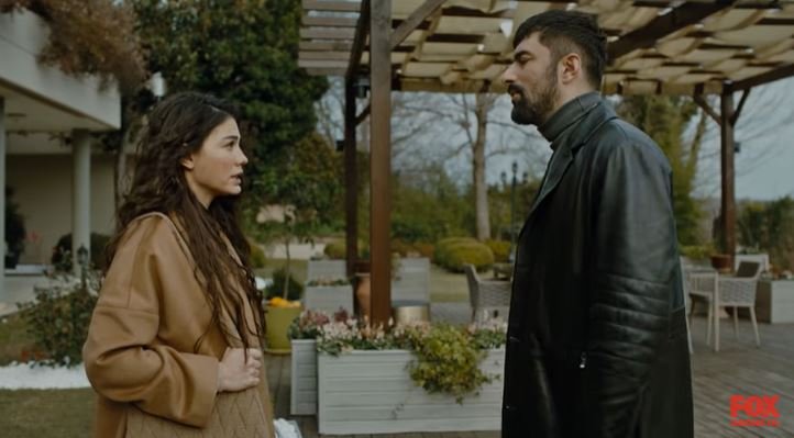 Adım Farah dizisinin reytingleri artıyor ama tam istenildiği gibi değil! 7 Adım Farah dizisinin reytingleri artıyor ama tam istenildiği gibi değil! 7