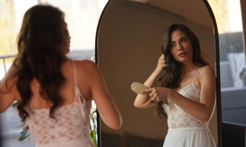 Adım Farah dizisinde pek çok sırrın ortaya döküleceği sahneler geliyor! 7 Adım Farah dizisinde pek çok sırrın ortaya döküleceği sahneler geliyor! 7