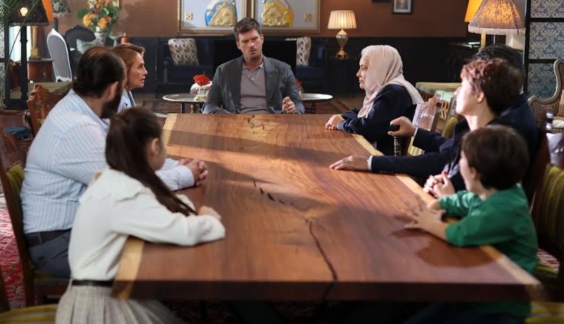 Aile dizisi yeni kurallarıyla yeni görüntüsü ile sosyal medyada izleyicilerin heyecanını yükseltti! 7 Aile dizisi yeni kurallarıyla yeni görüntüsü ile sosyal medyada izleyicilerin heyecanını yükseltti! 7
