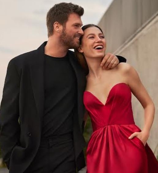 Kıvanç Tatlıtuğ ile Serenay Sarıkaya birbirlerine ne kadar da çok yakıştı! 7