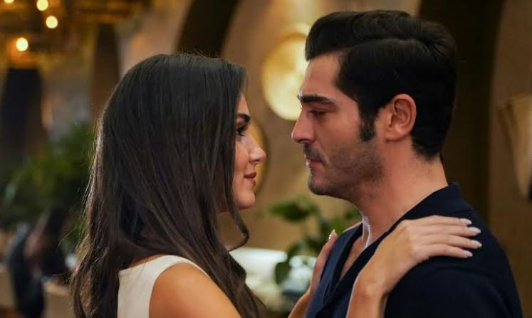 Hande Erçel güçlü kadın rolüyle beklenenden de daha büyük etki bırakacak! 7 Hande Erçel güçlü kadın rolüyle beklenenden de daha büyük etki bırakacak! 7