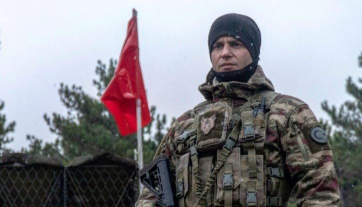 Berk Oktay'ı bir dönem meşhur eden yolda Kubilay Aka'nın şansı tutacak mı? 8 Berk Oktay'ı bir dönem meşhur eden yolda Kubilay Aka'nın şansı tutacak mı? 8