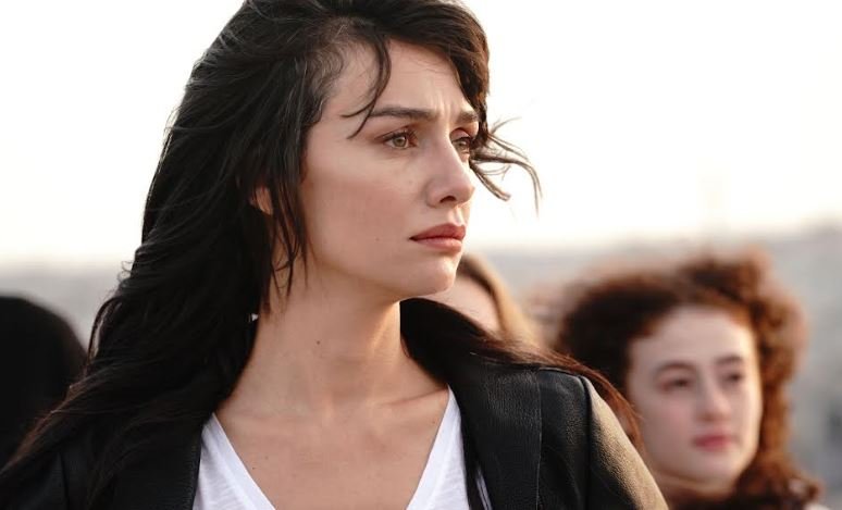 Birce Akalay ve Mert Fırat'ın Bir Derdim Var dizisinin fragmanı beğeni topladı! 8 Birce Akalay ve Mert Fırat'ın Bir Derdim Var dizisinin fragmanı beğeni topladı! 8