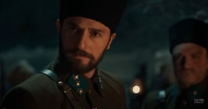 Ebru Şahin'in başrolündeki Yüz Yıllık Mucize dizisi perşembe akşamlarının ateşini tavana çıkartacak! 9