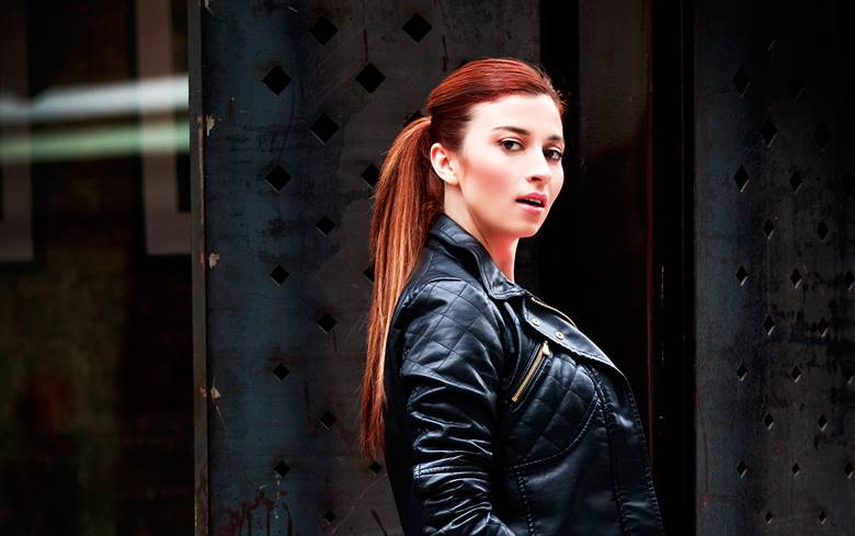 Burcu Gönder Kimdir? Nereli – Boyu – Yaşı – Dizileri – Ailesi 7