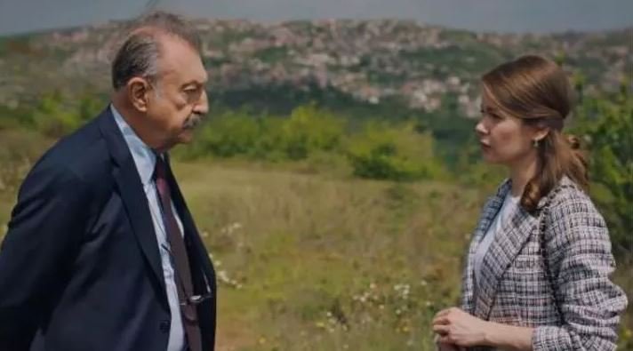 Camdaki Kız dizisinin iki başrol oyuncusu Burcu Biricik ve Tamer Levent'ten iki büyük mesaj! 7