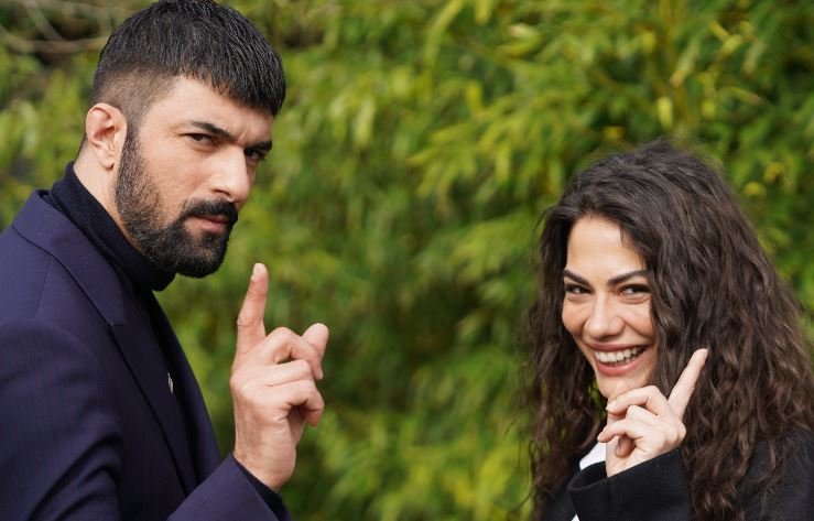 Adım Farah dizisini yabancı dizi hayranları sahiplendi, reytinglerden çok yurt dışı satışları öne çıkacak! 7 Adım Farah dizisini yabancı dizi hayranları sahiplendi, reytinglerden çok yurt dışı satışları öne çıkacak! 7
