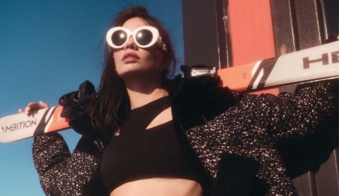 Demet Özdemir, tam da gerçek kişiliğine uygun bir dizi projesi buldu! 8 Demet Özdemir, tam da gerçek kişiliğine uygun bir dizi projesi buldu! 8