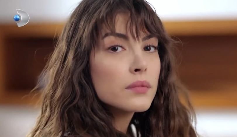 Deniz Baysal Kimdir? Nereli – Boyu – Yaşı – Dizileri – Ailesi 7 Deniz Baysal Kimdir? Nereli – Boyu – Yaşı – Dizileri – Ailesi 7