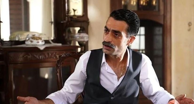 Diren Polatoğulları'nın şive başarısı, Yalı Çapkını dizisini güzelleştiren detaylardan birisi oldu! 7