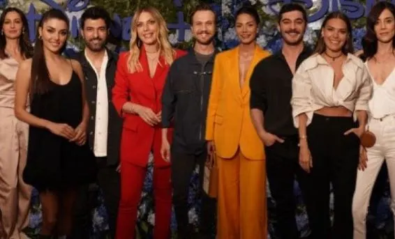 Sonunda bu da oldu! Sosyal medyanın en popüler 5 dizi karakteri, Atv'nin tek dizisinden çıktı! 9 Sonunda bu da oldu! Sosyal medyanın en popüler 5 dizi karakteri, Atv'nin tek dizisinden çıktı! 9