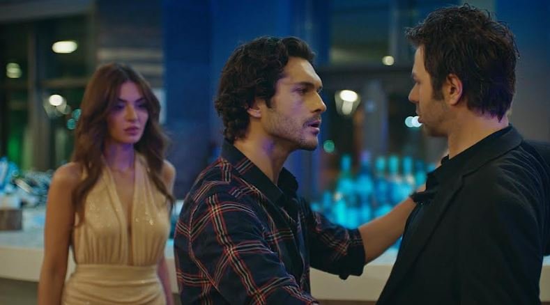 Serseri rolleri ile sevildikten sonra Alperen Duymaz bu sefer herkesi şoke edecek! 9