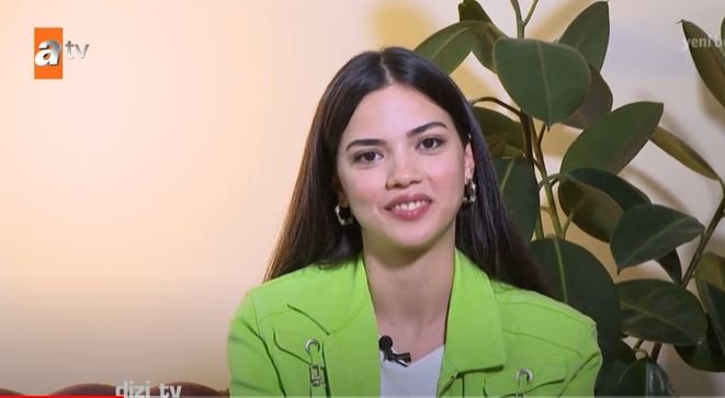 Böyle özeleştiri görülmedi! Kardeşlerim dizisinin Yasmin’i Eylül Lize Kandemir’den çarpıcı bir özeleştiri 7 Böyle özeleştiri görülmedi! Kardeşlerim dizisinin Yasmin’i Eylül Lize Kandemir’den çarpıcı bir özeleştiri 7