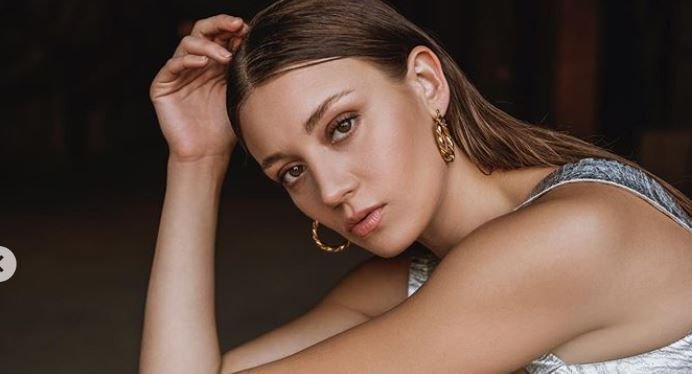 Gizem Karaca Kimdir? Nereli – Boyu – Yaşı – Dizileri – Ailesi 7 Gizem Karaca Kimdir? Nereli – Boyu – Yaşı – Dizileri – Ailesi 7