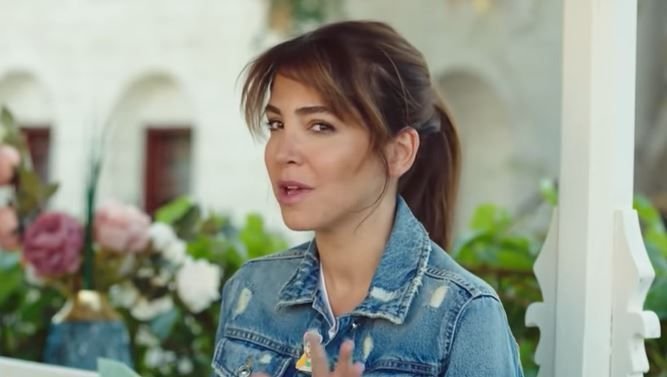 Gökçe Eyüboğlu Kimdir? Nereli – Boyu – Yaşı – Dizileri – Ailesi 7 Gökçe Eyüboğlu Kimdir? Nereli – Boyu – Yaşı – Dizileri – Ailesi 7