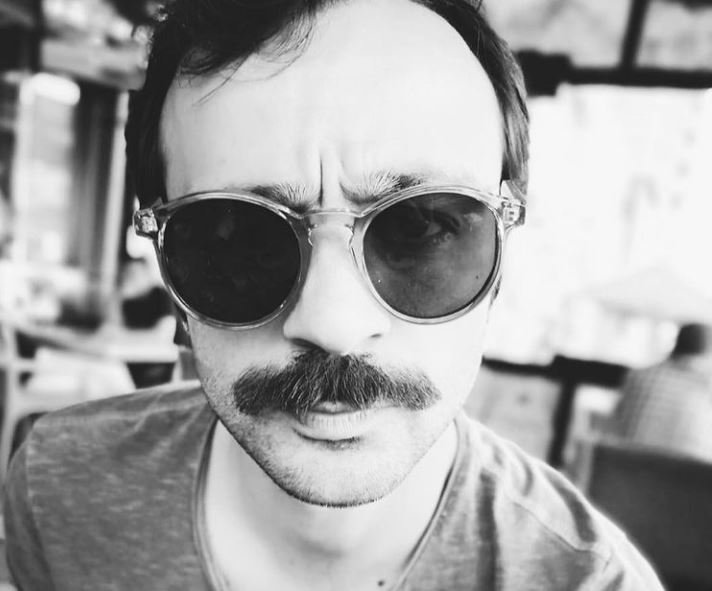 Güven Murat Akpınar Kimdir? Nereli – Boyu – Yaşı – Dizileri – Ailesi 7 Güven Murat Akpınar Kimdir? Nereli – Boyu – Yaşı – Dizileri – Ailesi 7