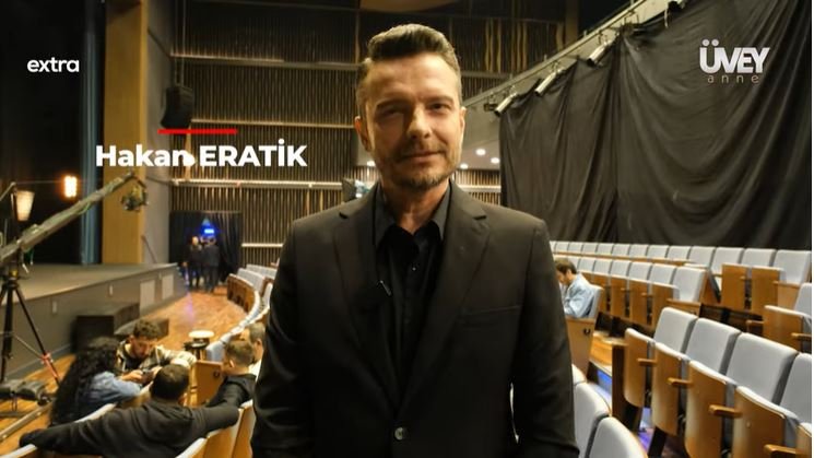 Hakan Eratik yeniden bir diziyle ekrana dönerken, yine Kutsi ile aynı sette buluştu! 7 Hakan Eratik yeniden bir diziyle ekrana dönerken, yine Kutsi ile aynı sette buluştu! 7