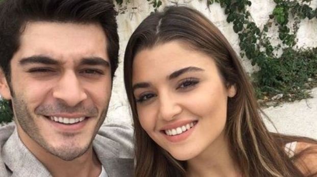 Cem Davran'ın varlığı İki Yabancı dizisinin genç oyuncuları için büyük kazanım! 7 Cem Davran'ın varlığı İki Yabancı dizisinin genç oyuncuları için büyük kazanım! 7
