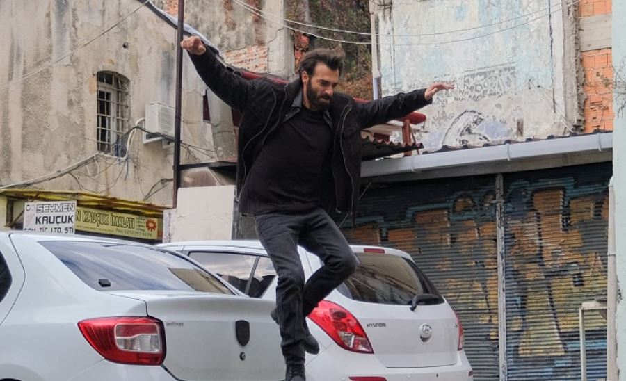 İlker Kaleli ile Öykü Karayel ikilisi zor rakiplerle reyting mücadelesi verecek 7 İlker Kaleli ile Öykü Karayel ikilisi zor rakiplerle reyting mücadelesi verecek 7