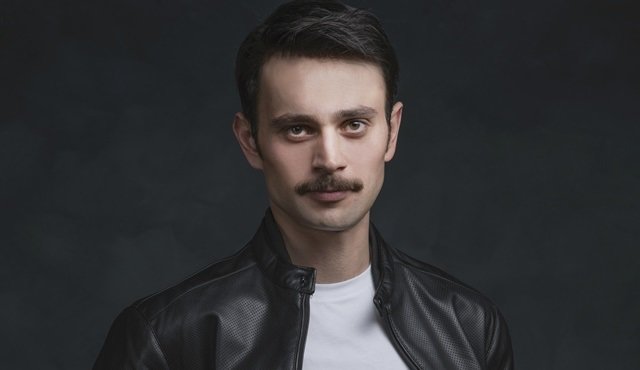 Kerem Arslanoğlu Kimdir? Nereli – Boyu – Yaşı – Dizileri – Ailesi 2